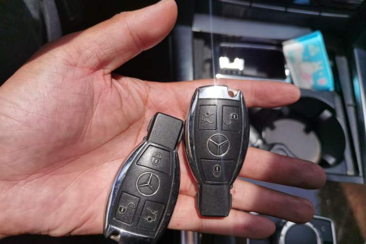 Used Mercedes-Benz E-Class 2015 Facelift E 200 L Vehicle Key