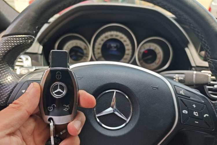 Used Mercedes-Benz E-Class 2015 E 320 L Sport Edition Vehicle Key