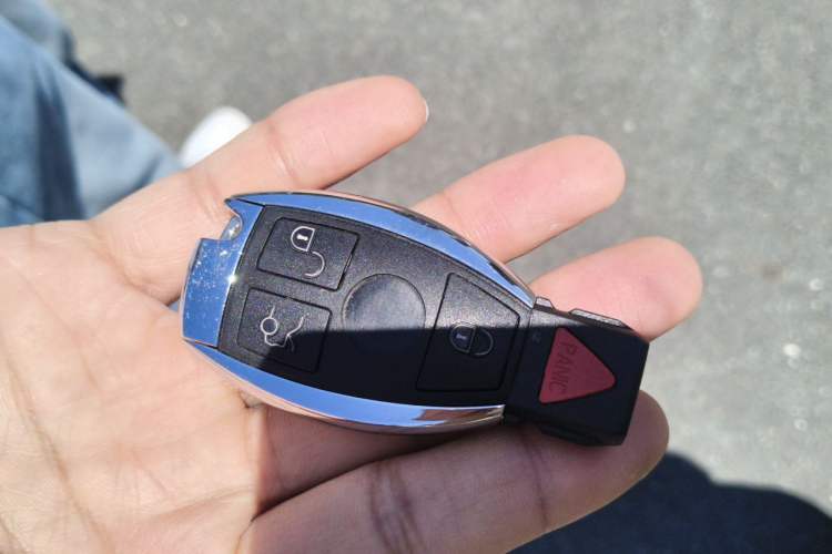 Used Mercedes-Benz E-Class 2015 E 260 L Vehicle Key