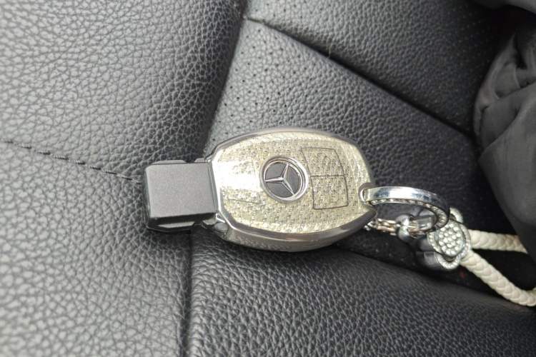 Used Mercedes-Benz E-Class 2015 E 200 L Vehicle Key