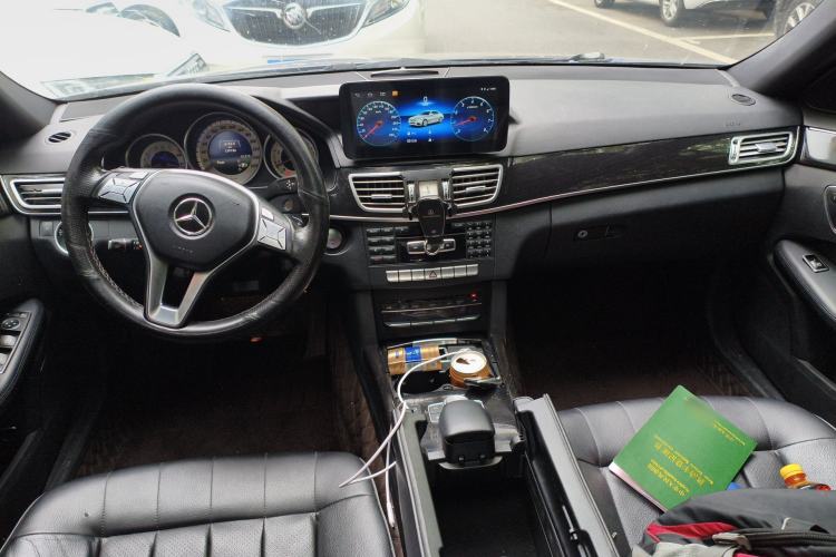 Used Mercedes-Benz E-Class 2015 E 200 L Sport Edition Center Console