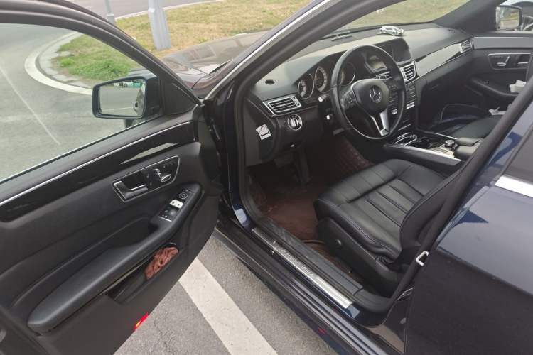 Used Mercedes-Benz E-Class 2015 Restyled E 260 L Sport Edition Driver Seat