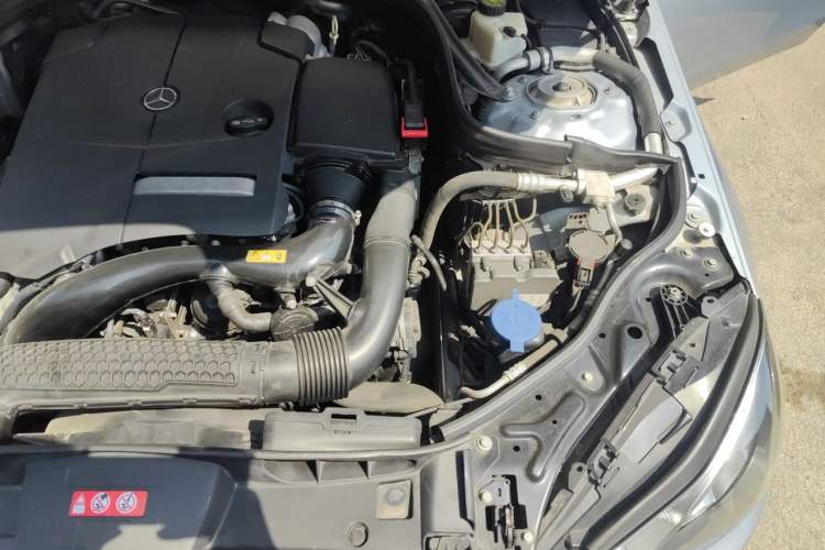 Used Mercedes-Benz E-Class 2015 E 260 L Sport Edition Engine Bay Left