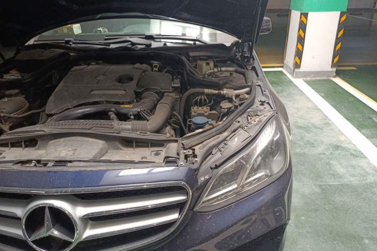 Used Mercedes-Benz E-Class 2015 Restyled E 260 L Sport Edition Engine Bay Left