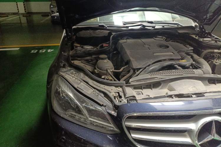 Used Mercedes-Benz E-Class 2015 Restyled E 260 L Sport Edition Engine Bay Right