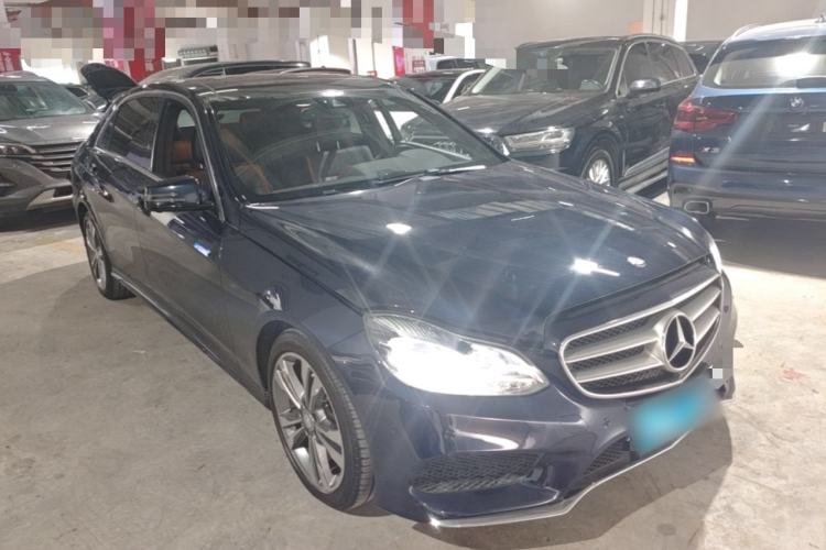 Used Mercedes-Benz E-Class 2015 E 260 L Sport & Fashion Model Front Right 45 Deg