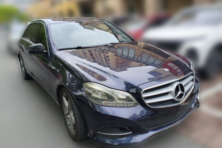 Used Mercedes-Benz E-Class 2015 E 200 L Sport Edition Front Right 45 Deg