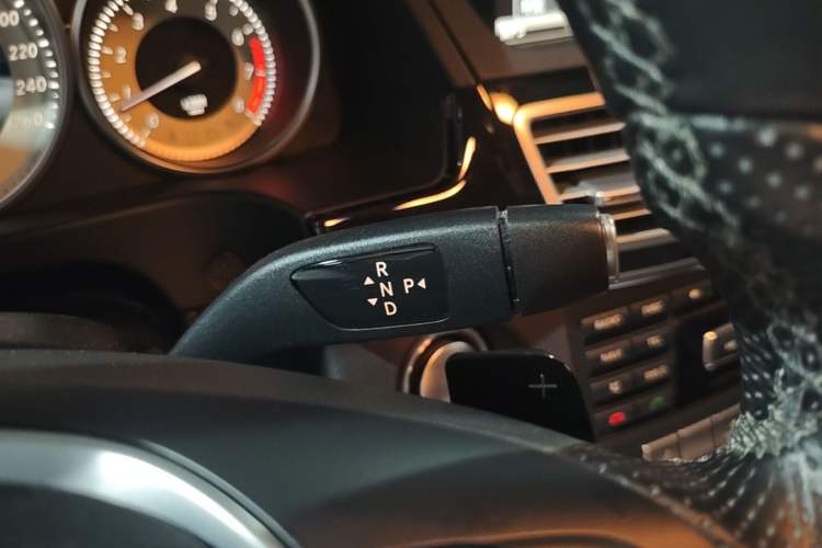 Used Mercedes-Benz E-Class 2015 E 260 L Sport & Fashion Model Gear Lever