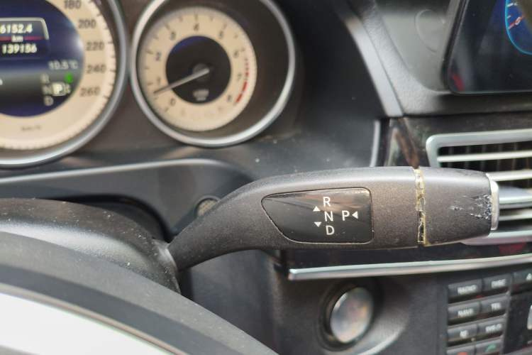 Used Mercedes-Benz E-Class 2015 E 200 L Sport Edition Gear Lever