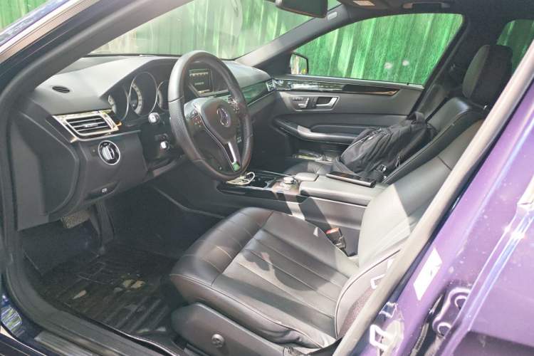 Used Mercedes-Benz E-Class 2015 E 260 L Sport & Fashion Model Left Front Seat