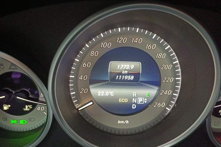 Used Mercedes-Benz E-Class 2015 Restyled E 260 L Sport Edition Odometer Close Up