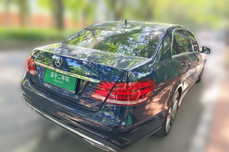 Used Mercedes-Benz E-Class 2015 E 260 L Sport & Fashion Model Rear Right 45 Deg