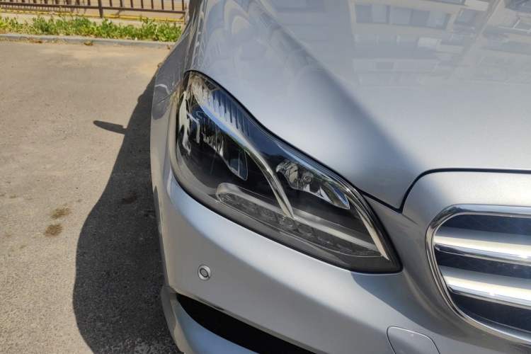 Used Mercedes-Benz E-Class 2015 E 260 L Sport Edition Right Front Headlight