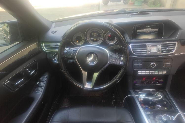 Used Mercedes-Benz E-Class 2015 E 260 L Sport Edition Steering Wheel