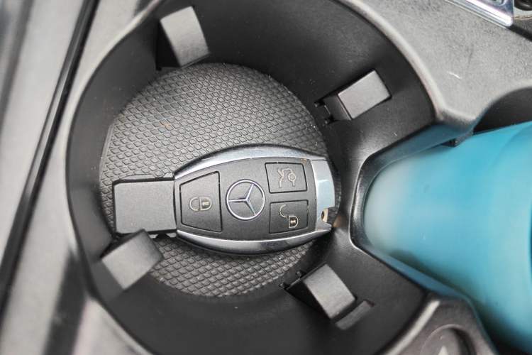 Used Mercedes-Benz E-Class 2015 Restyled E 260 L Sport Edition Vehicle Key