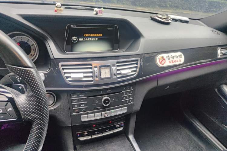 Used Mercedes-Benz E-Class 2015 Restyled E 260 L Sport Edition Audio And AC Panel