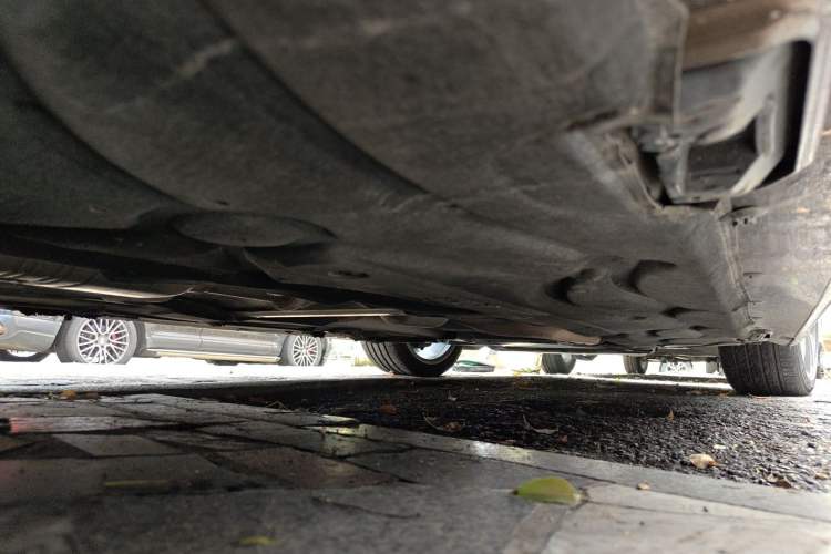 Used Mercedes-Benz E-Class 2015 E 200 L Chassis Rear Right