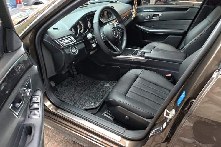 Used Mercedes-Benz E-Class 2015 E 200 L Driver Seat