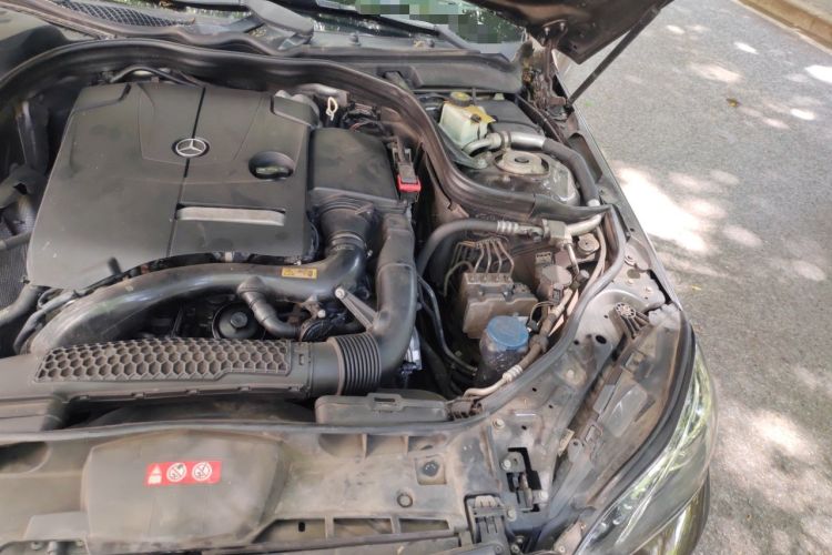 Used Mercedes-Benz E-Class 2015 E 200 L Sport Edition Engine Bay Left
