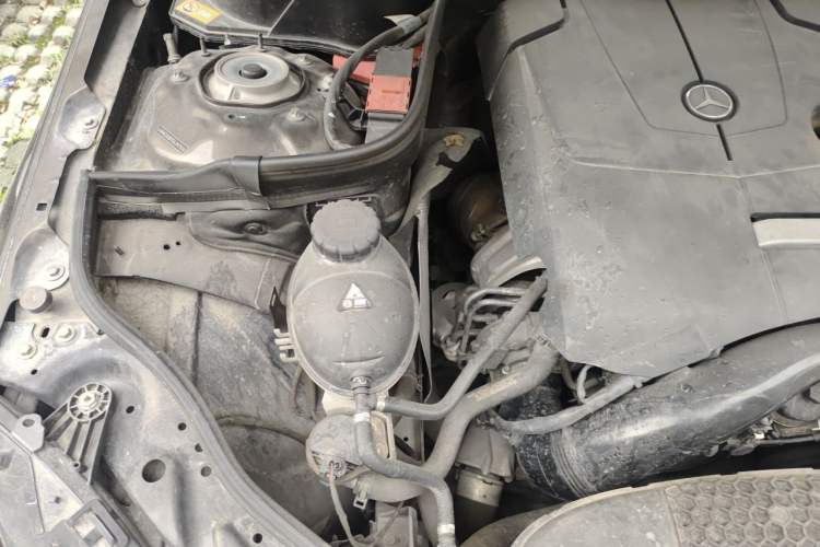 Used Mercedes-Benz E-Class 2015 Restyled E 260 L Sport Edition Engine Bay Right