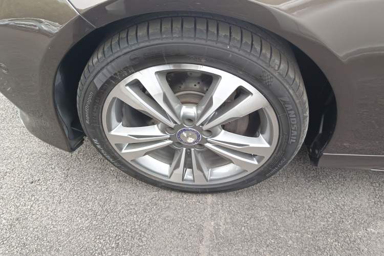 Used Mercedes-Benz E-Class 2015 E 260 L Sport Edition Exterior 7