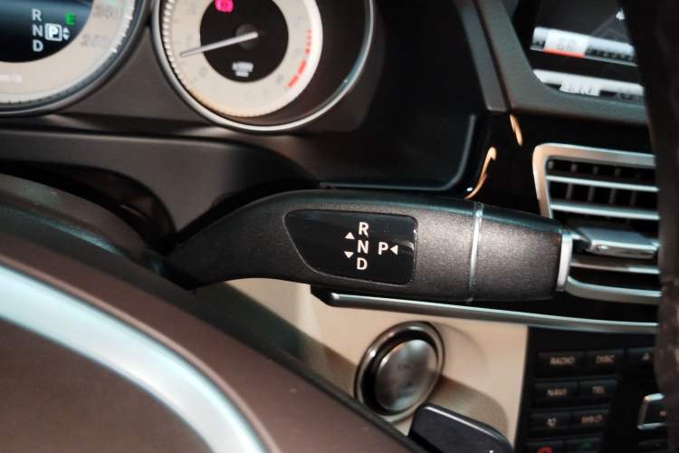 Used Mercedes-Benz E-Class 2015 E 200 L Sport Edition Gear Lever