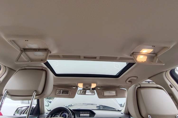 Used Mercedes-Benz E-Class 2015 E 260 L Sport Edition Headliner