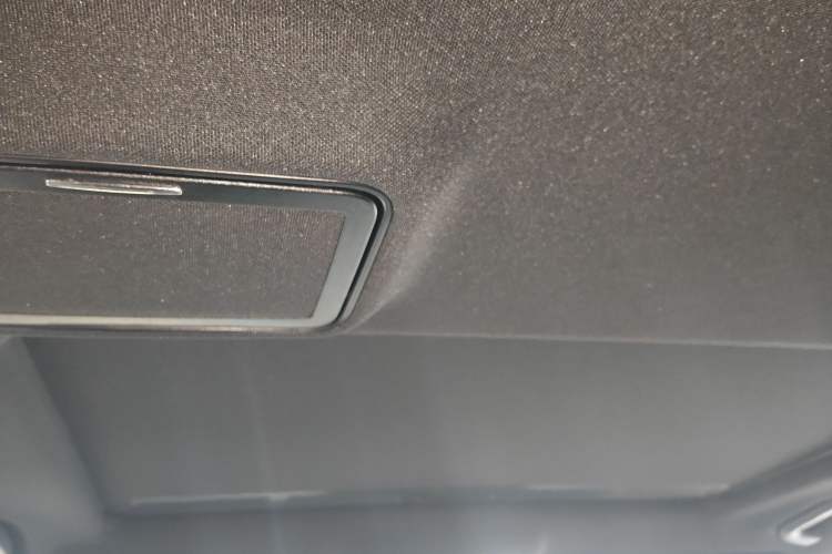 Used Mercedes-Benz E-Class 2015 E 260 L Sport Edition Headliner