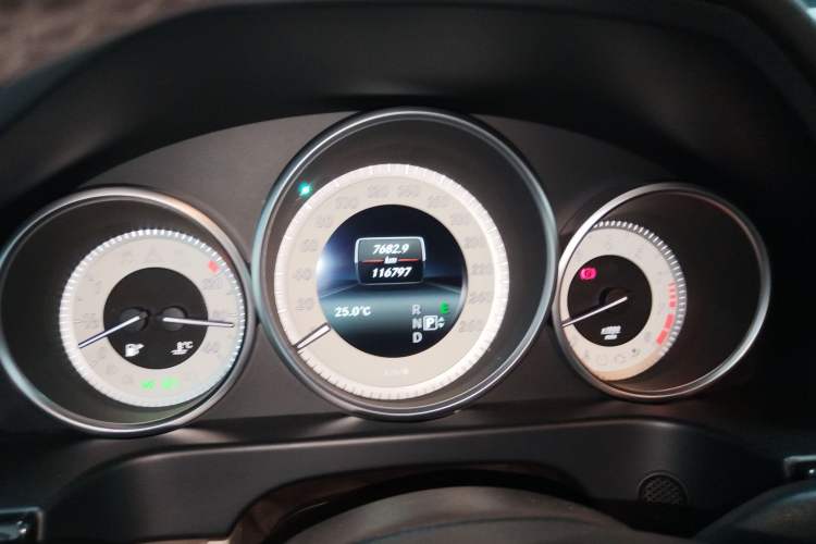 Used Mercedes-Benz E-Class 2015 E 200 L Sport Edition Instrument Cluster