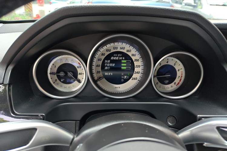 Used Mercedes-Benz E-Class 2015 E 200 L Instrument Cluster