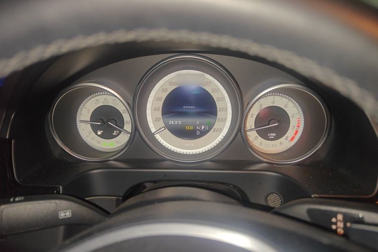 Used Mercedes-Benz E-Class 2015 E 260 L Sport Edition Instrument Cluster