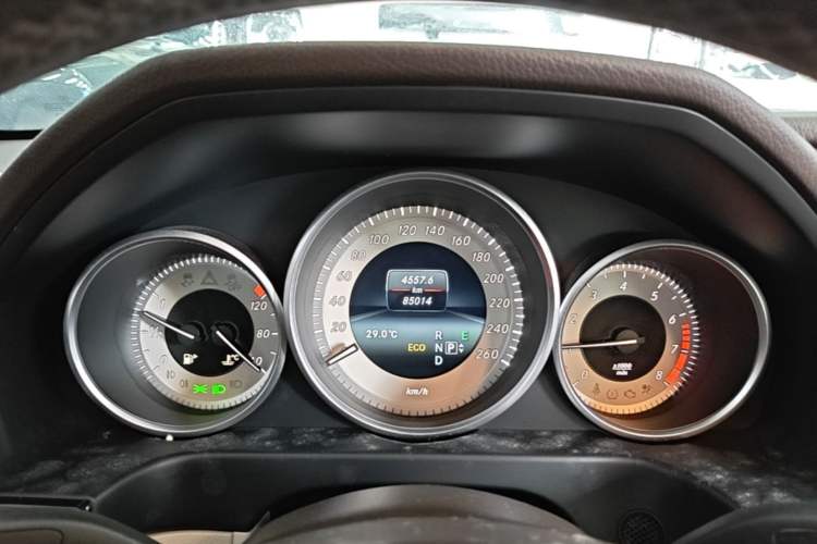 Used Mercedes-Benz E-Class 2015 Restyled E 260 L Sport Edition Instrument Cluster