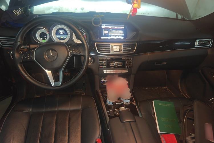 Used Mercedes-Benz E-Class 2015 E 260 L Sport Edition Interior 2
