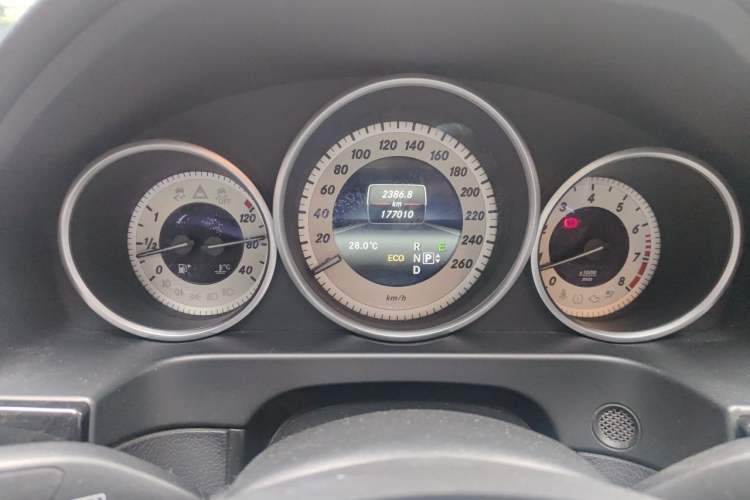 Used Mercedes-Benz E-Class 2015 Restyled E 260 L Sport Edition Odometer Close Up