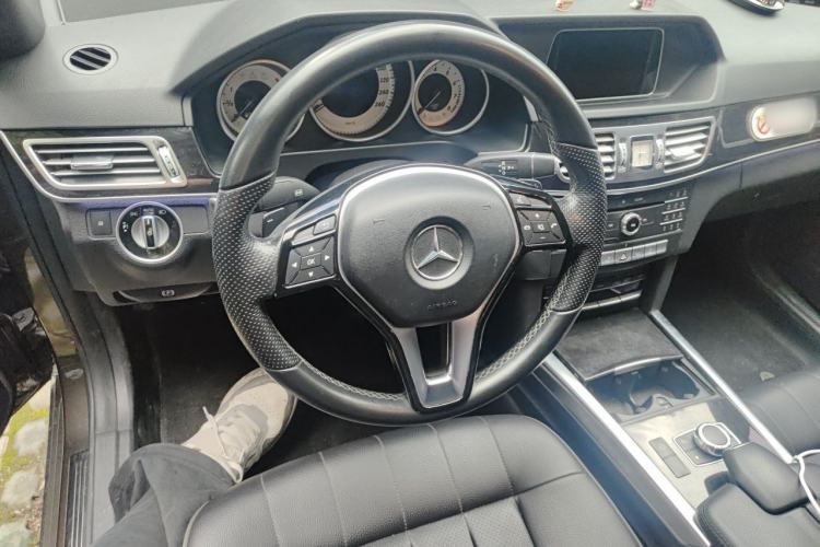 Used Mercedes-Benz E-Class 2015 Restyled E 260 L Sport Edition Steering Wheel