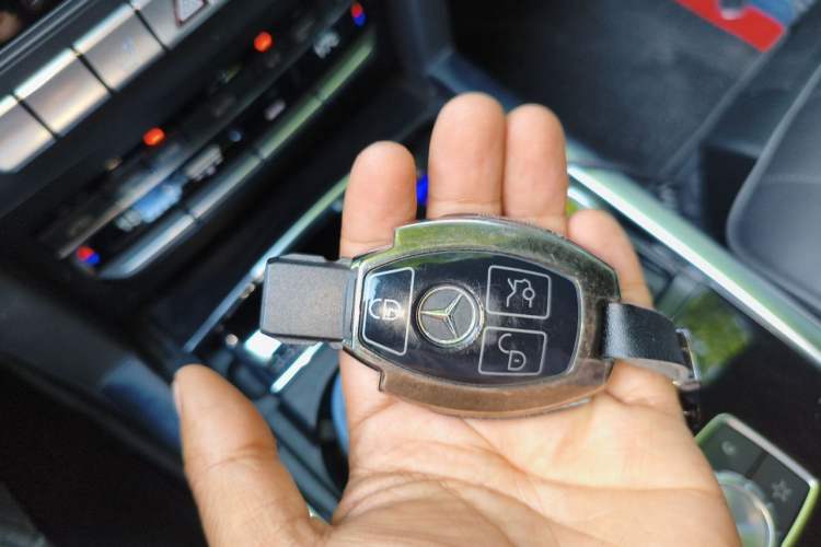 Used Mercedes-Benz E-Class 2015 E 180 L Sport Edition Vehicle Key