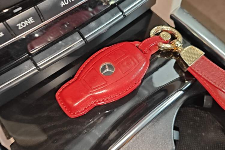 Used Mercedes-Benz E-Class 2015 Restyled E 260 L Sport Edition Vehicle Key