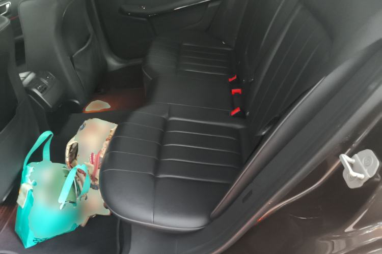 Used Mercedes-Benz E-Class 2015 E 260 L Sport Edition Left Rear Seat