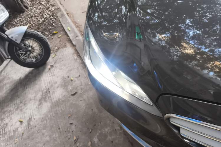 Used Mercedes-Benz E-Class 2015 E 260 L Sport Edition Right Front Headlight