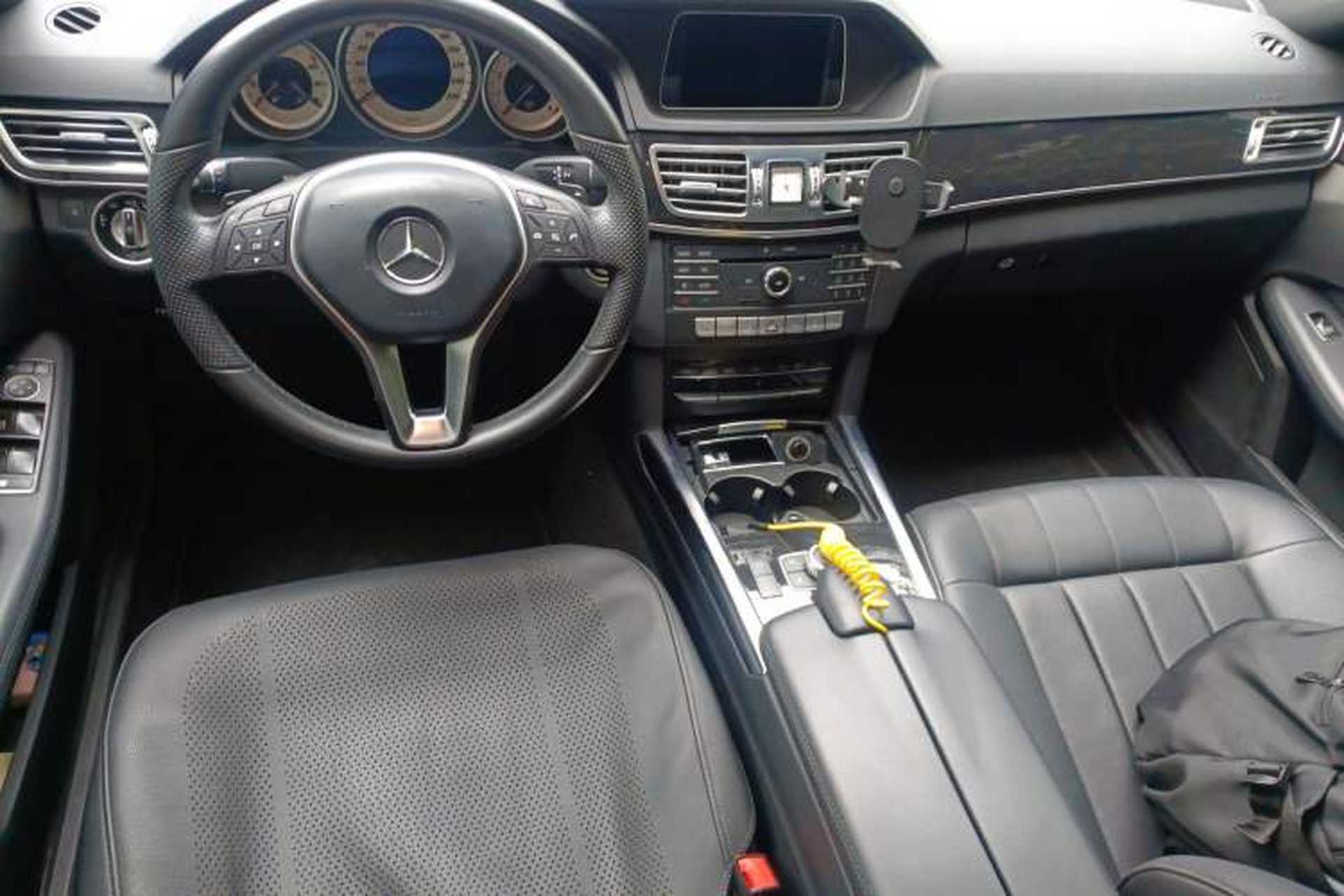 Used Mercedes-Benz E-Class 2015 Facelift E 200 L Sport Edition Center Console