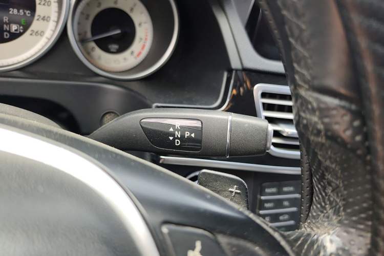 Used Mercedes-Benz E-Class 2015 Restyled E 260 L Sport Edition Gear Lever