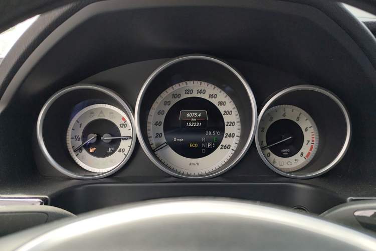 Used Mercedes-Benz E-Class 2015 Restyled E 260 L Sport Edition Instrument Cluster