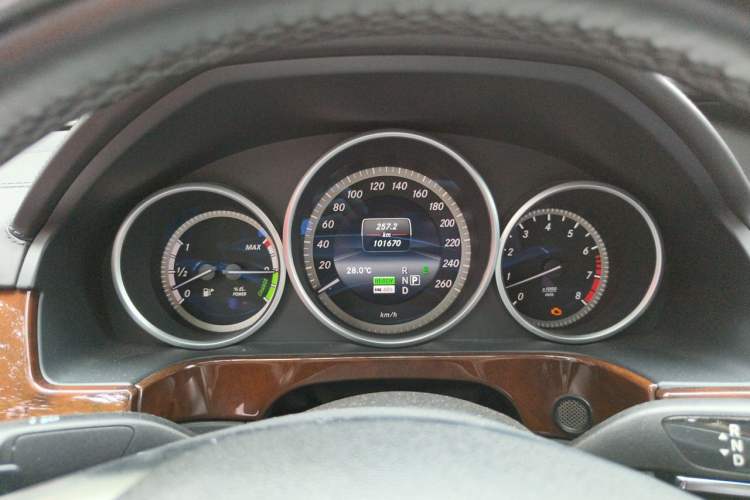 Used Mercedes-Benz E-Class 2015 E 400 L Hybrid Instrument Cluster
