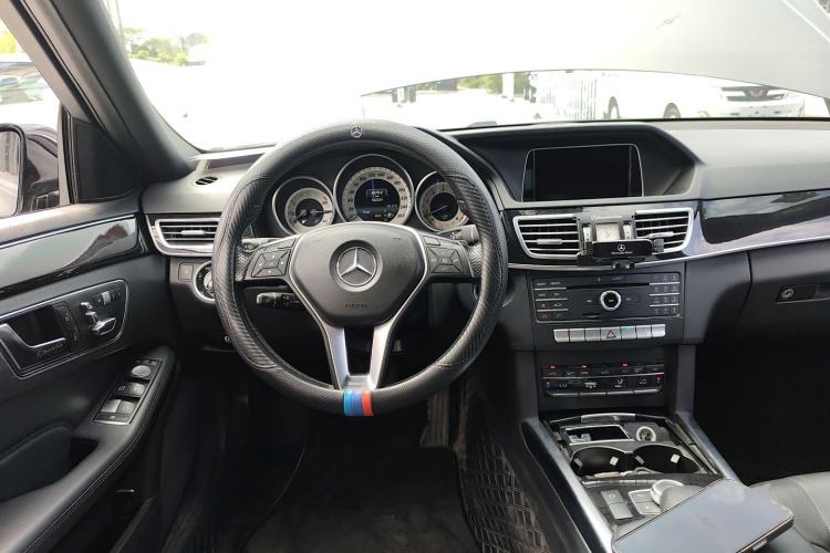 Used Mercedes-Benz E-Class 2015 Restyled E 260 L Sport Edition Steering Wheel