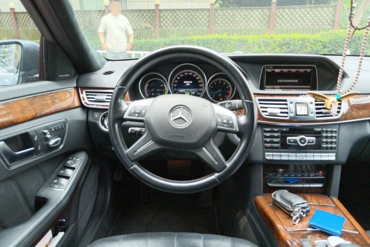 Used Mercedes-Benz E-Class 2015 E 400 L Hybrid Steering Wheel