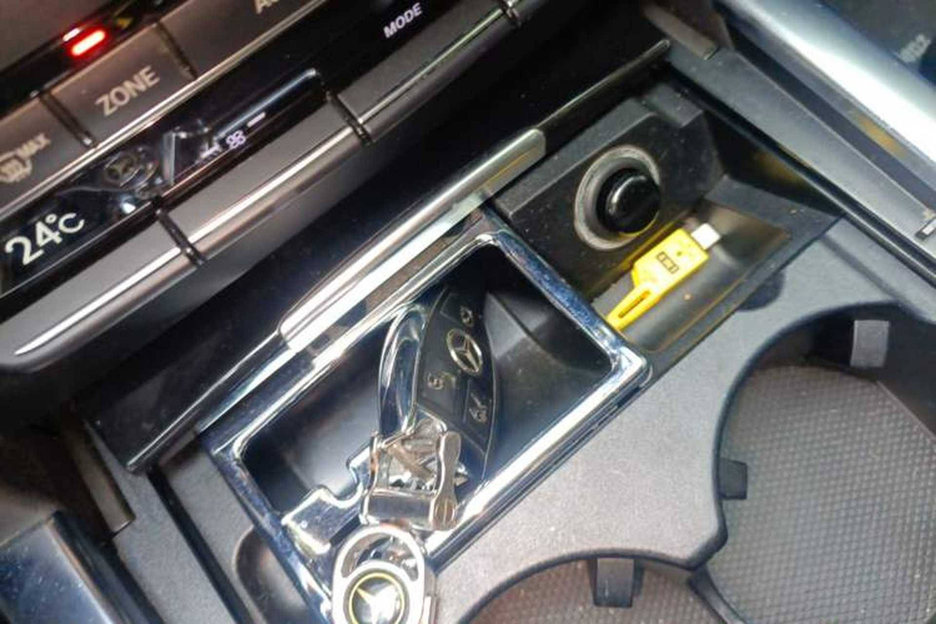 Used Mercedes-Benz E-Class 2015 Facelift E 200 L Sport Edition Vehicle Key