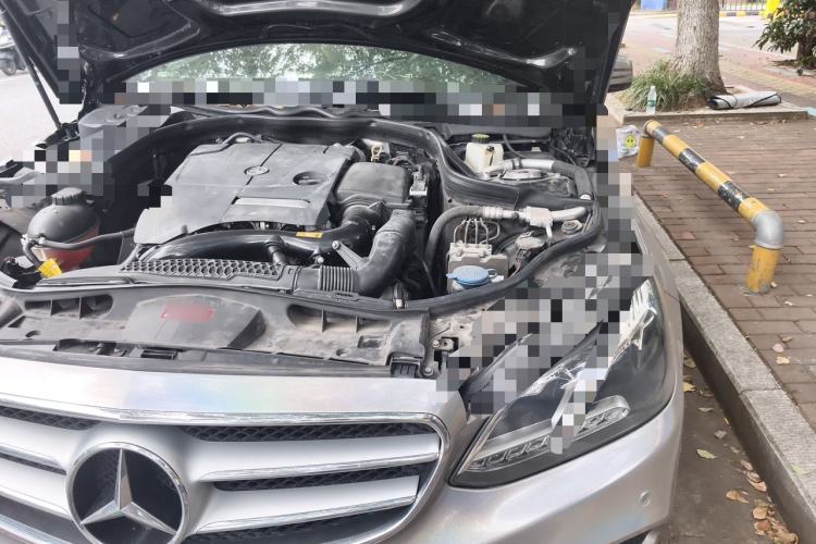 Used Mercedes-Benz E-Class 2015 Facelift E 200 L Sport Edition Engine Bay Left