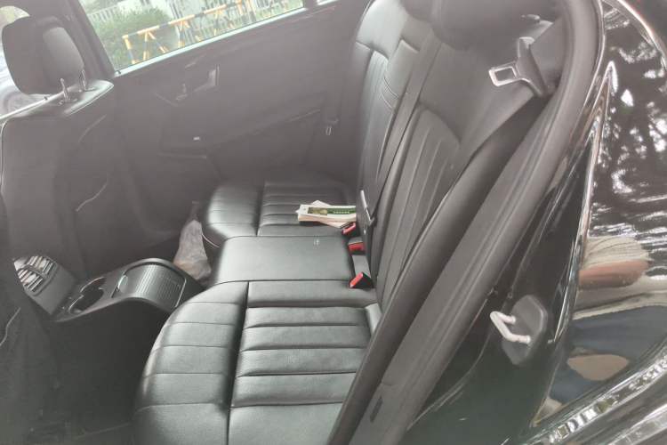 Used Mercedes-Benz E-Class 2015 Facelift E 200 L Sport Edition Left Rear Seat