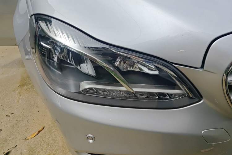 Used Mercedes-Benz E-Class 2015 Facelift E 200 L Sport Edition Right Front Headlight