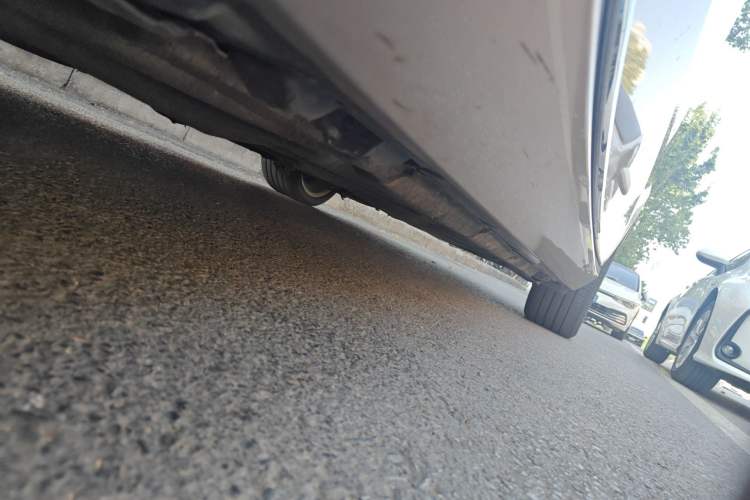 Used Mercedes-Benz E-Class 2015 Revised E 260 L Chassis Front Left